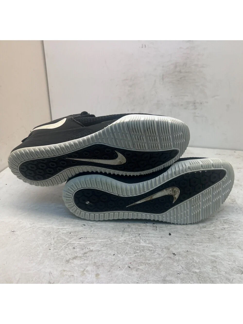 Nike Women's Zoom HyperAce 2 Athletic Volleyball Sneakers Black/White Size 9M